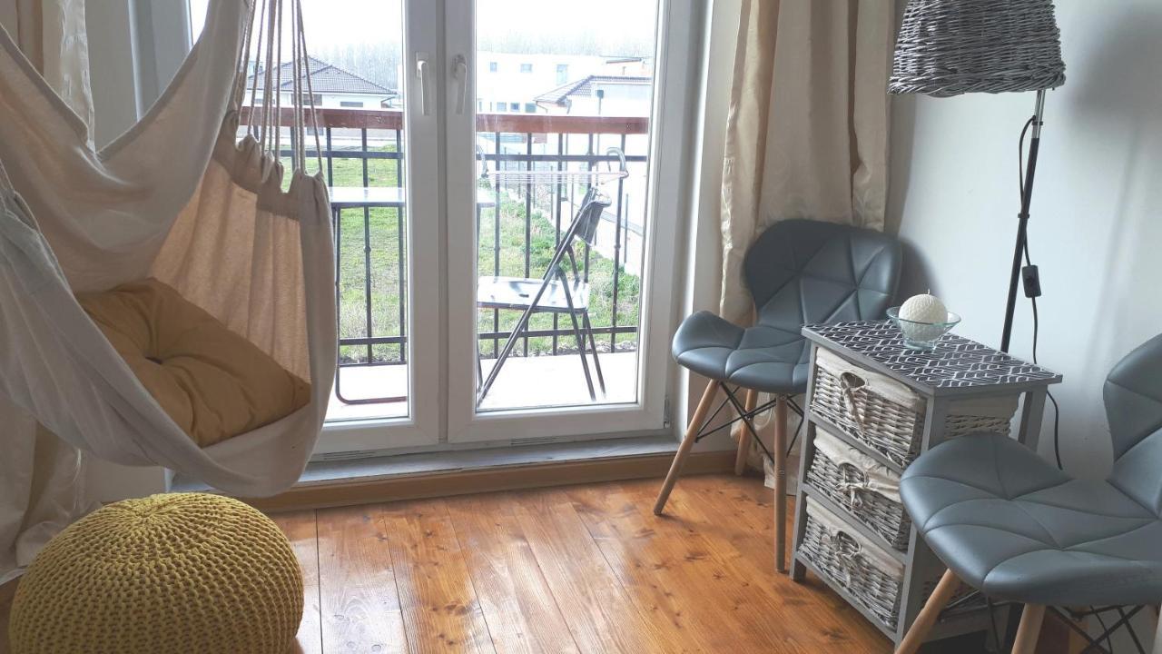 Penzion Florens, Nesvady エクステリア 写真